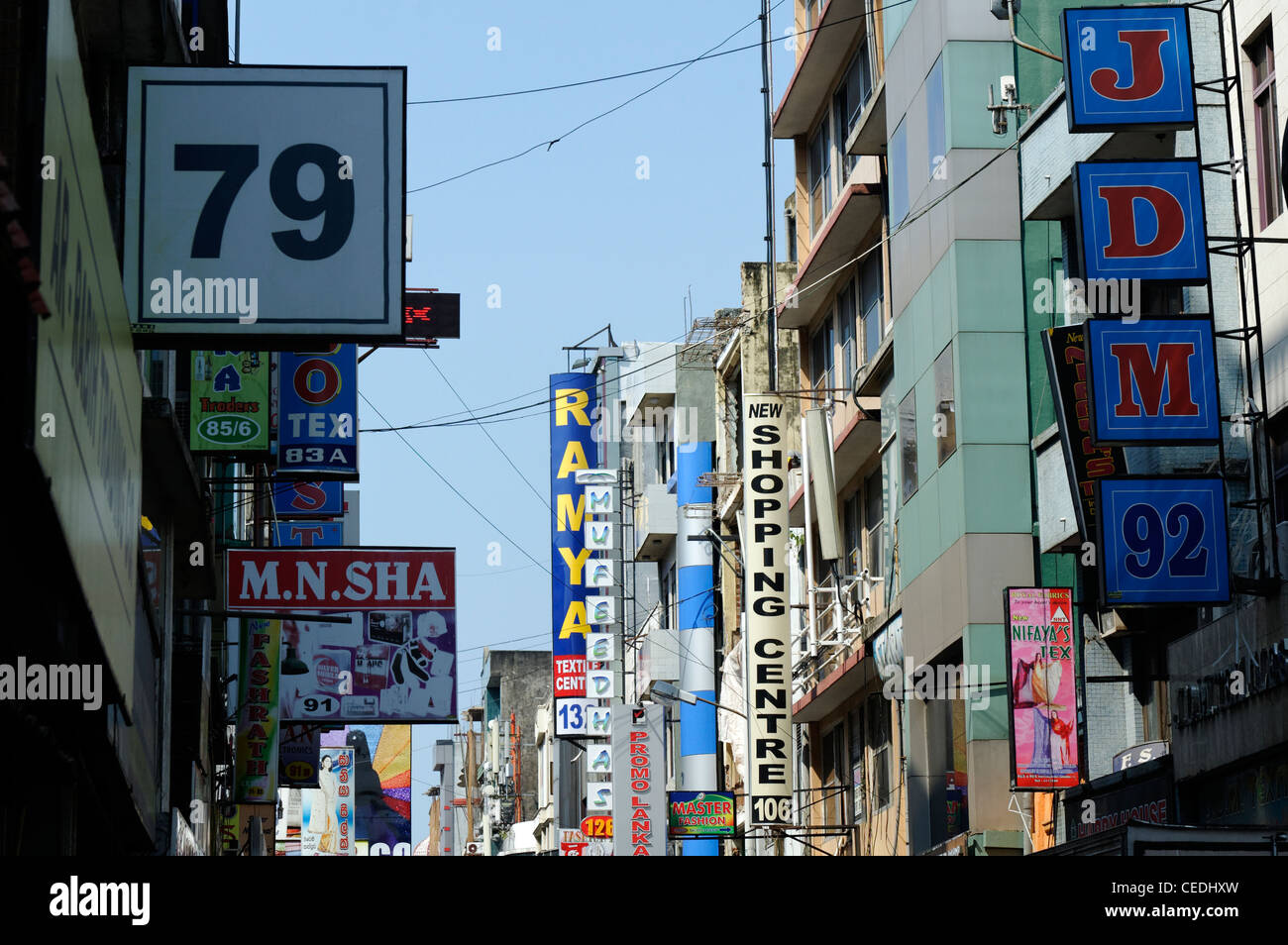 IShop segni n Pettah area di mercato di Colombo Sri Lanka,Asia Foto Stock