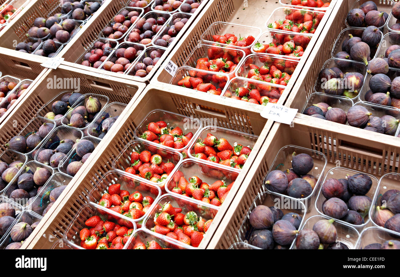 Pressione di stallo di frutta Richmond farmers market Foto Stock