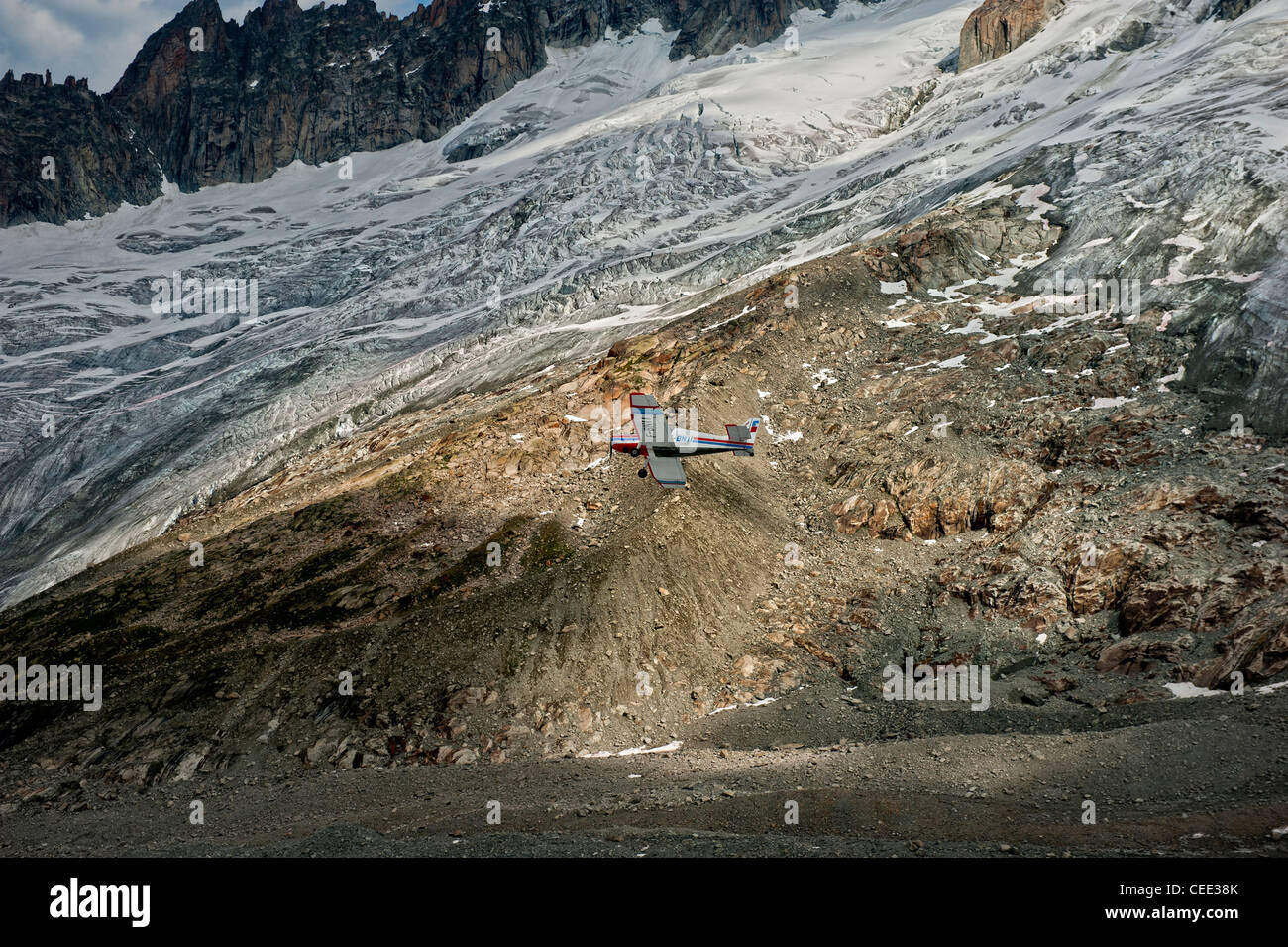 Visite turistiche volo in aeroplano sopra il massiccio del Monte Bianco, Rhone-Alp[es regione, Francia Foto Stock