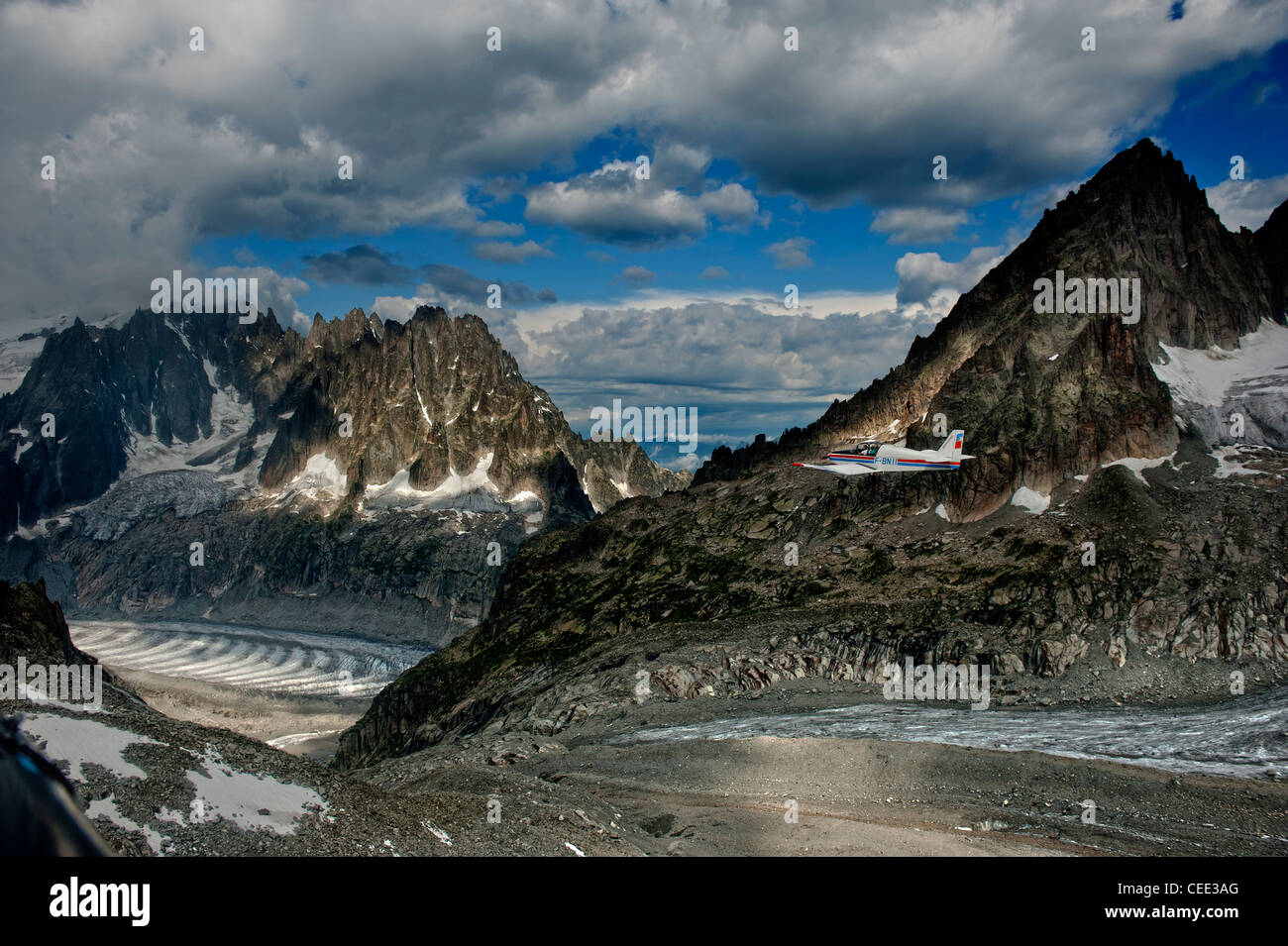 Visite turistiche volo in aeroplano sopra il massiccio del Monte Bianco, Rhone-Alp[es regione, Francia Foto Stock