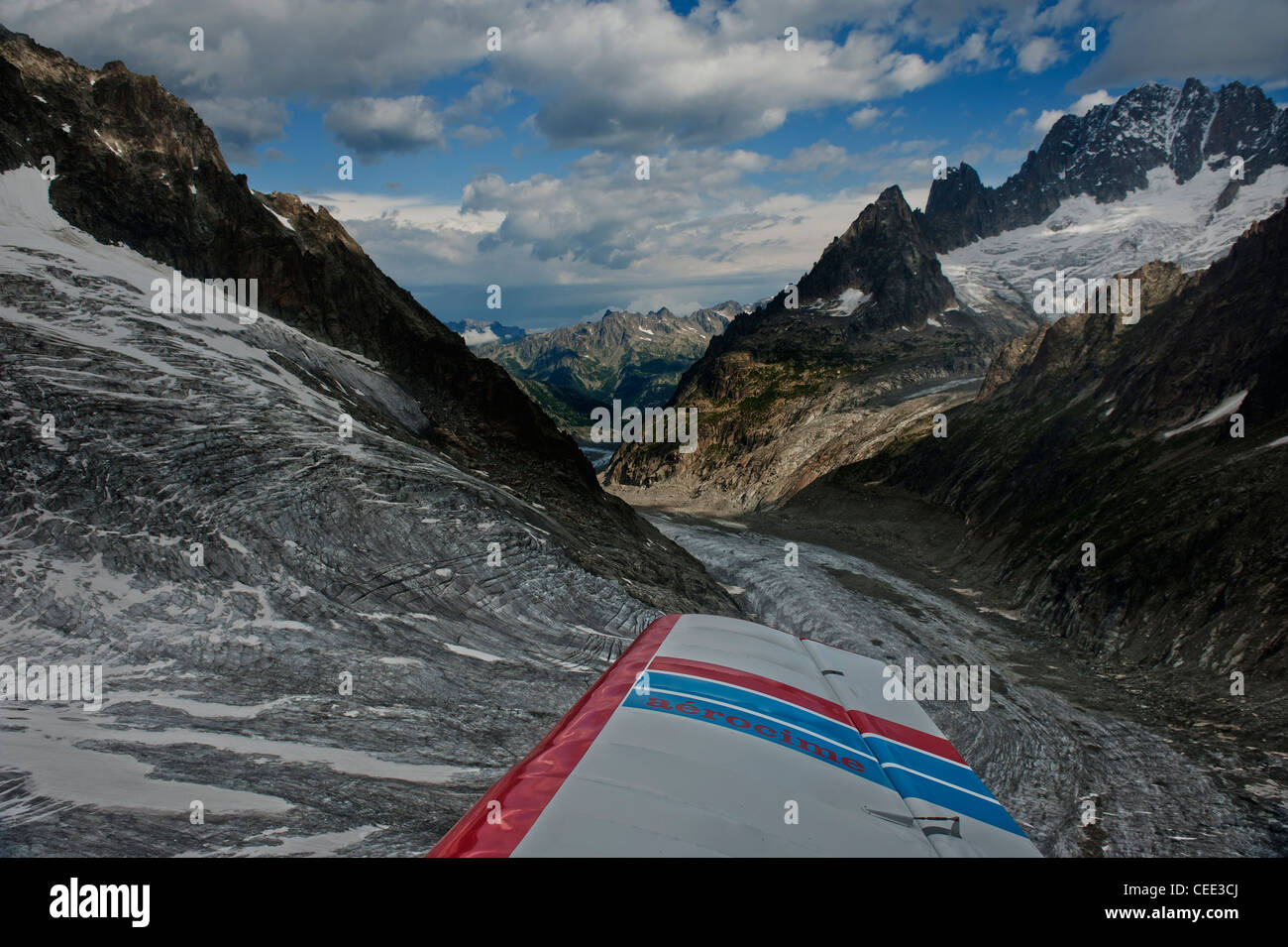 Visite turistiche volo in aeroplano sopra il massiccio del Monte Bianco, Rhone-Alp[es regione, Francia Foto Stock