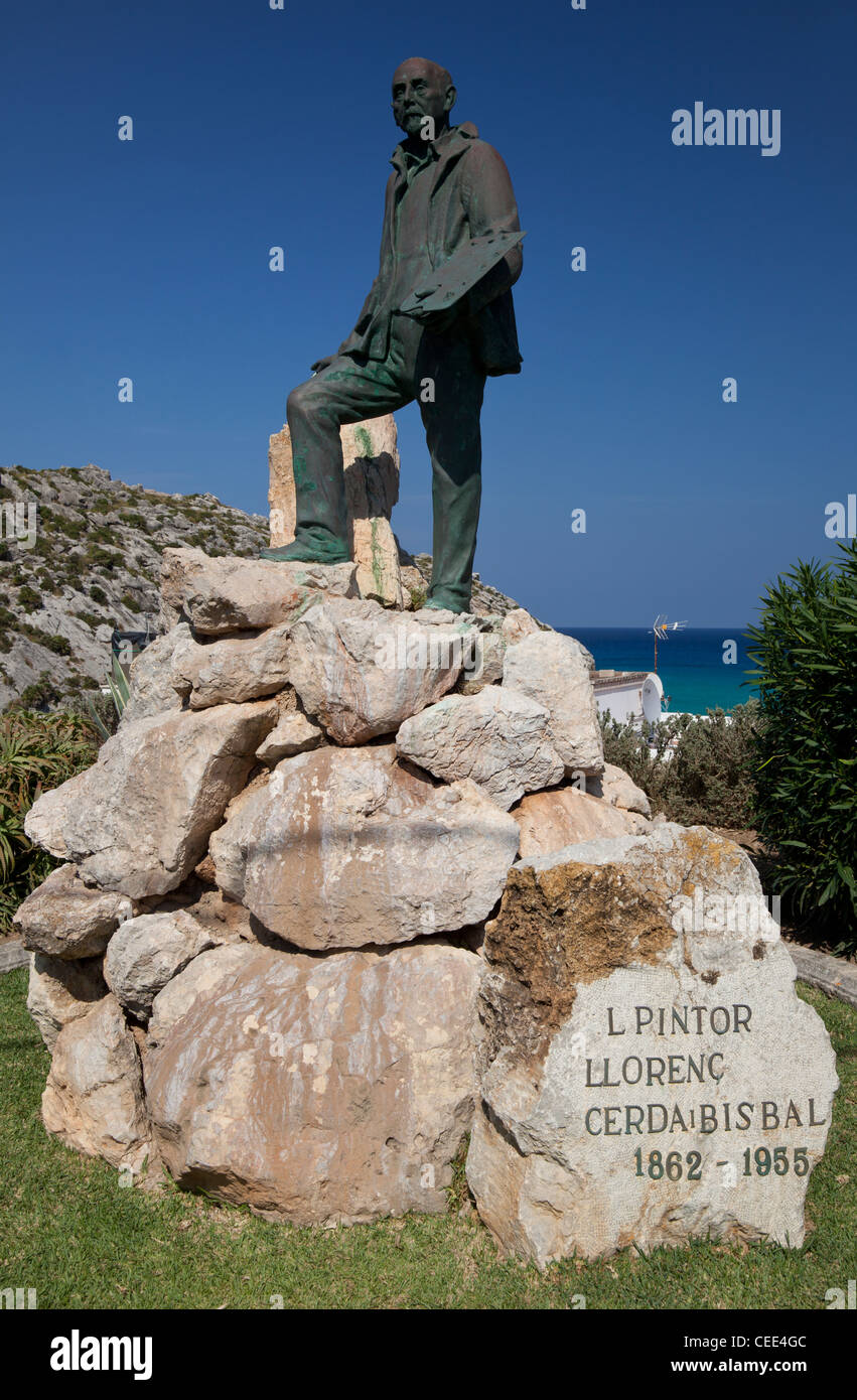 Statua di El Pintor, Llorenç Cerda Bisbal a Cala San Vicente, Maiorca, SPAGNA Foto Stock