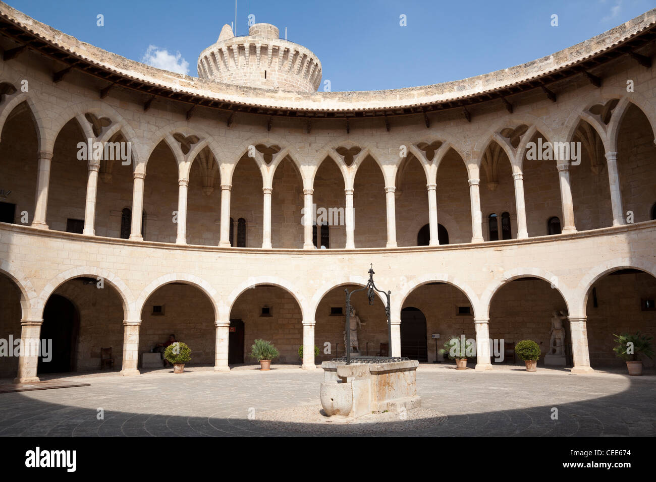 Interno del castello di Bellver, Maiorca Foto Stock