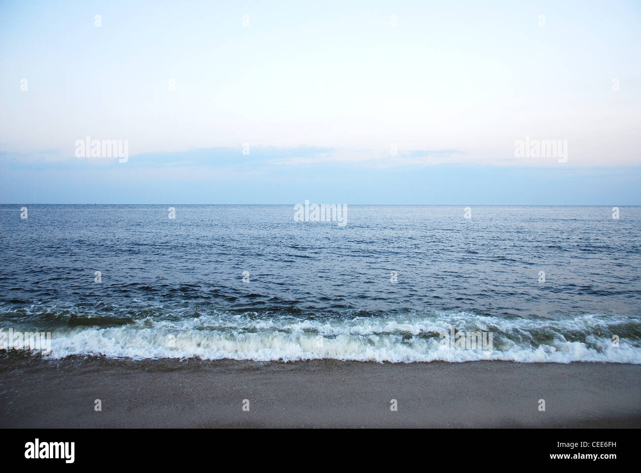 Mare,ocean,surf onde,,beach,SKY,nuvole,Vista,orizzonte,sfondo, Foto Stock