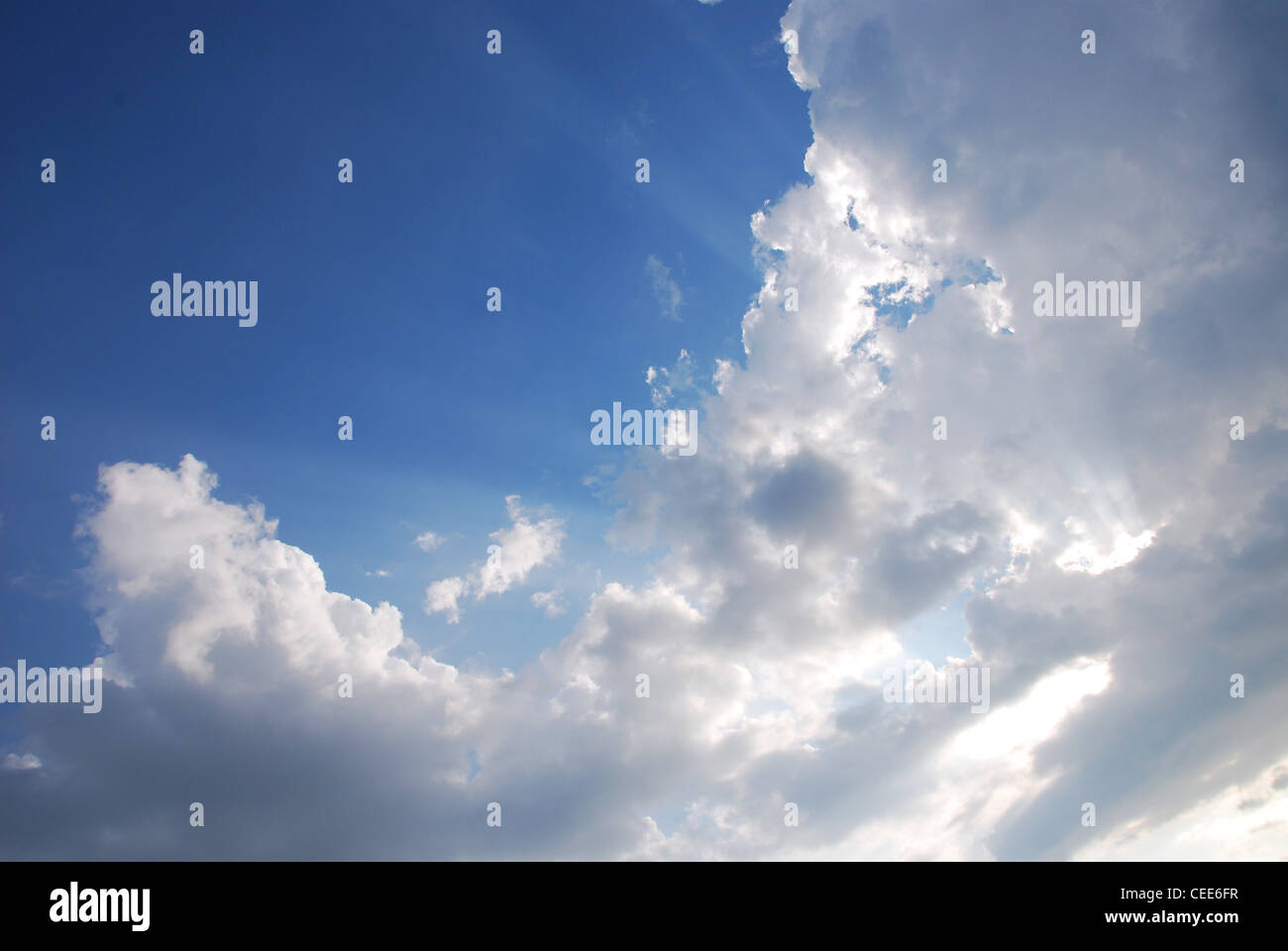 Sky,sun,ray,texture,nuvole,sfondo,blu,nuvoloso Foto Stock