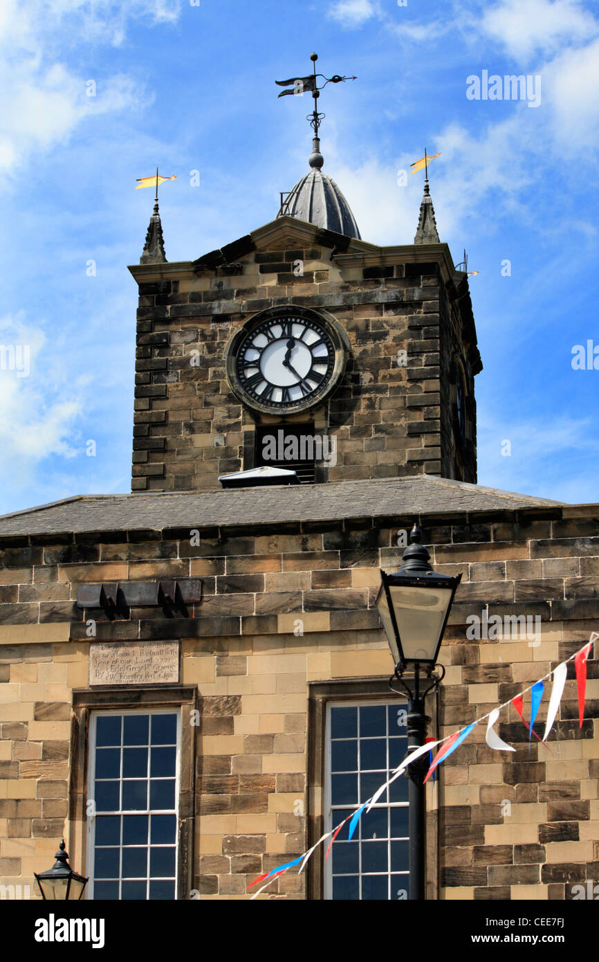 Il municipio in città mercato di Alnwick in Northumberland, Inghilterra Foto Stock