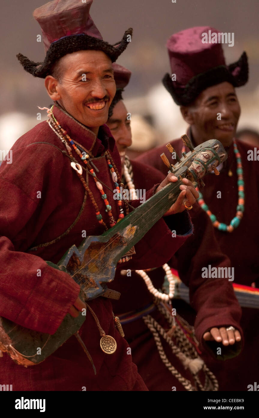 Danze tradizionali e Costume etnico del Ladakh Foto Stock