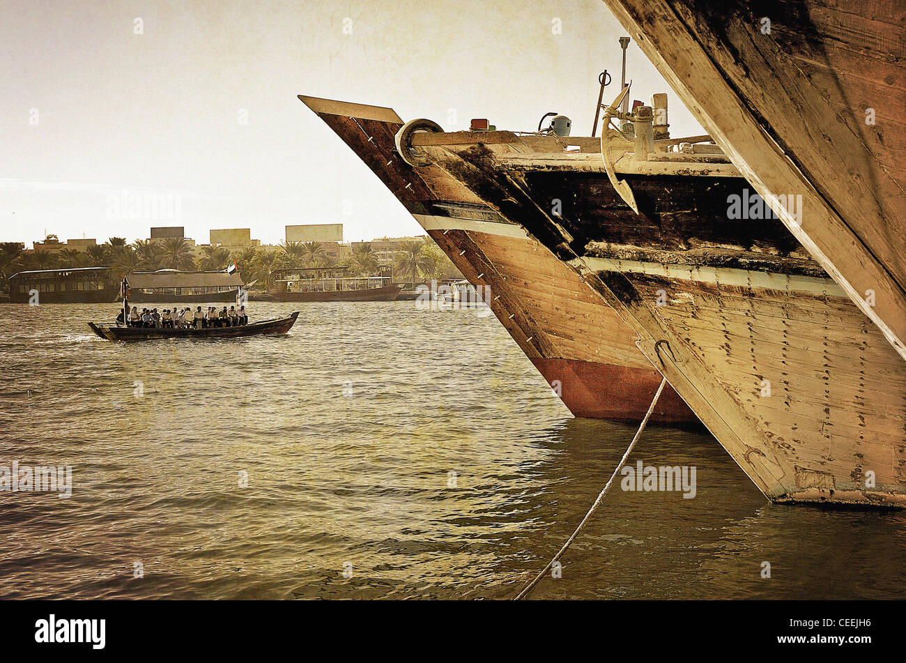 Le centine di legno tradizionale dhow trading ormeggiata in Dubai Creek, UAE. Foto Stock