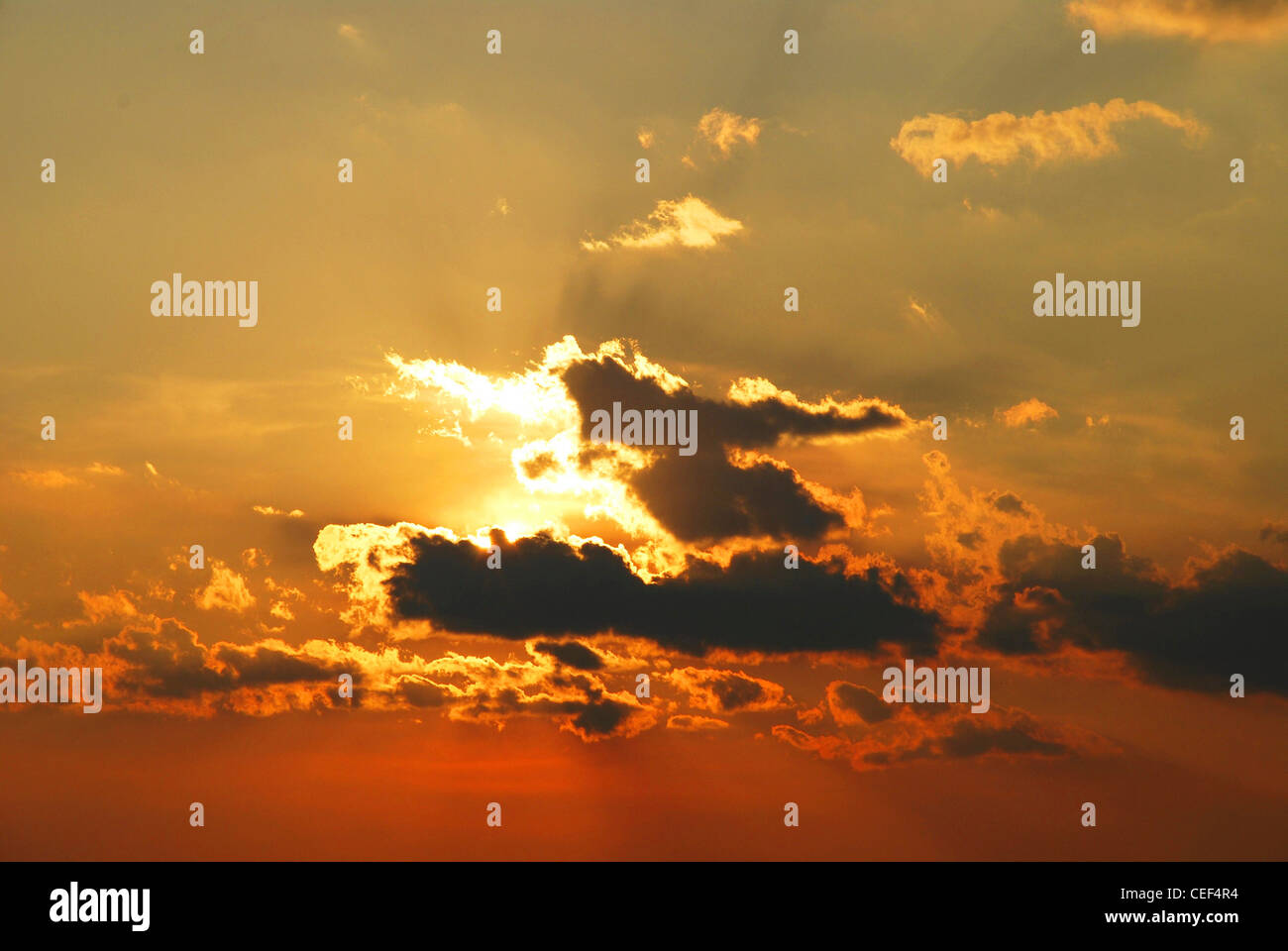 L'aria,SKY,texture,sun,ray,Tramonto,storm,sfondo Foto Stock