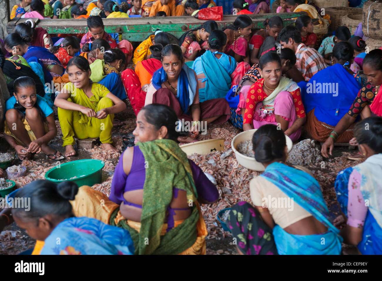 Il mercato locale del pesce, Mumbai, India Foto Stock