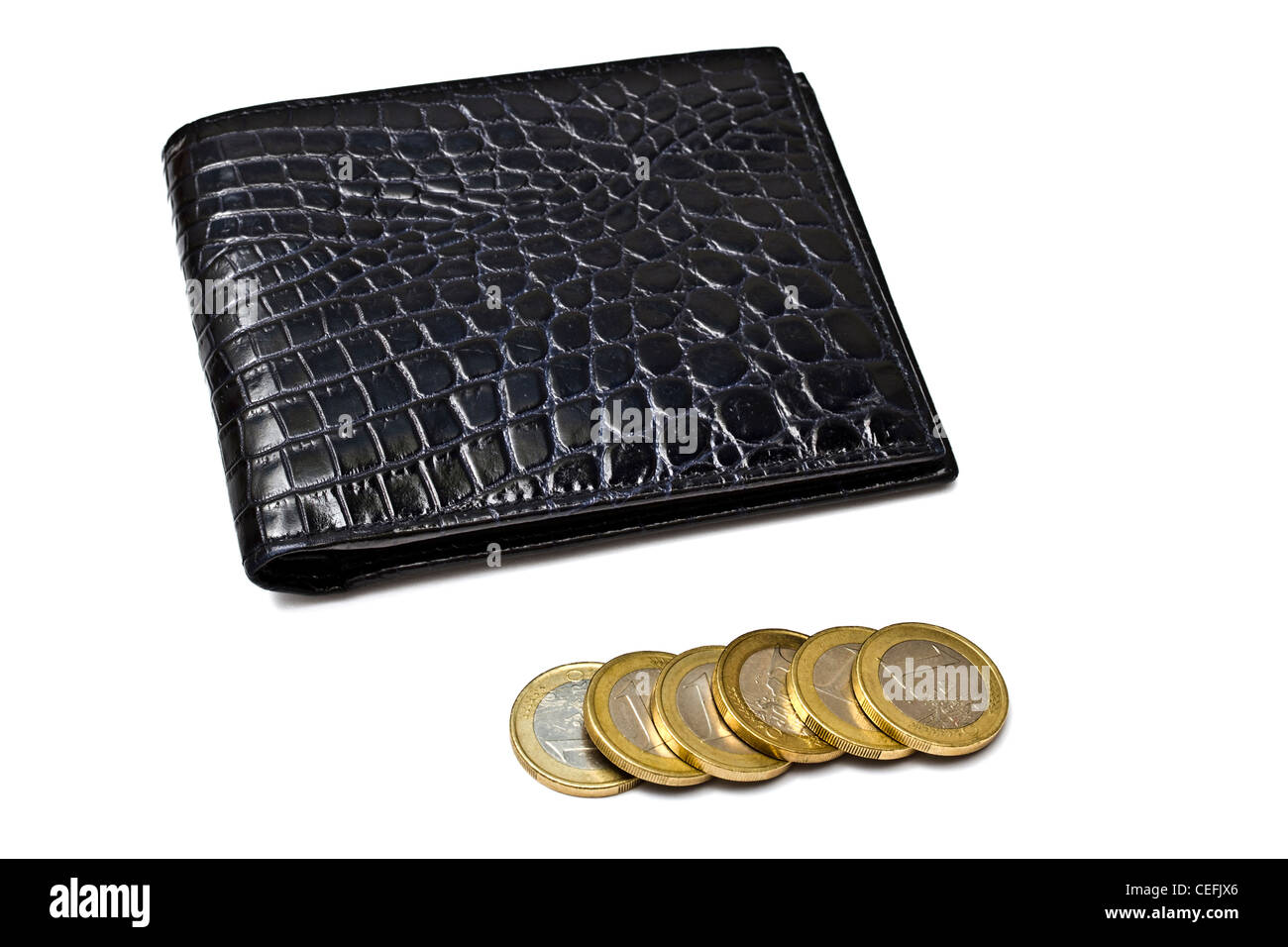 Custodia nera con le monete in euro isolato su bianco Foto Stock