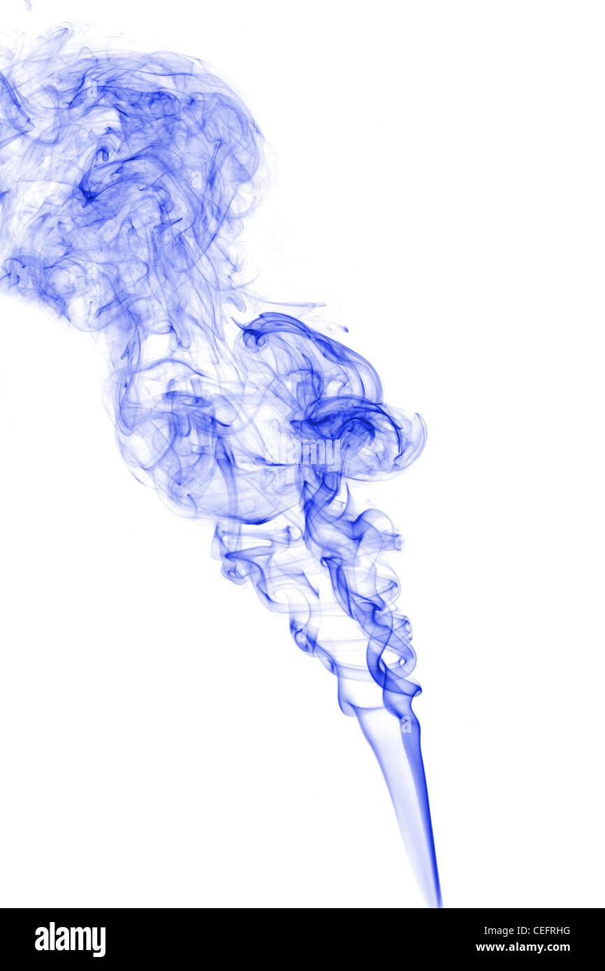 Fumo blu, foto sullo sfondo bianco Foto Stock