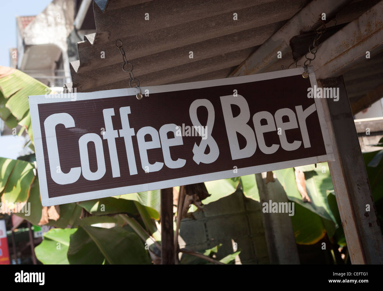 Il caffè e la birra Bar segno Chiang Mai Thailandia Foto Stock