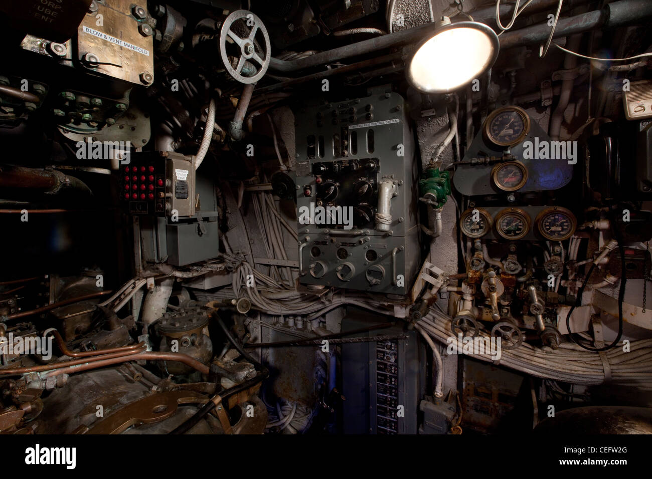 Vista interna della USS CAVALLA, durante la seconda guerra mondiale sommergibile, Gatto Artico Park, Galveston, Texas Foto Stock