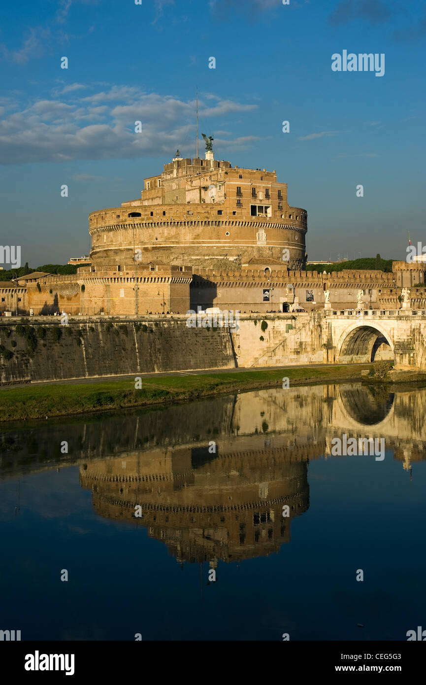 Sant'Angelo Ponte e Castel Sant'Angelo, Roma, Lazio, Italia Foto Stock