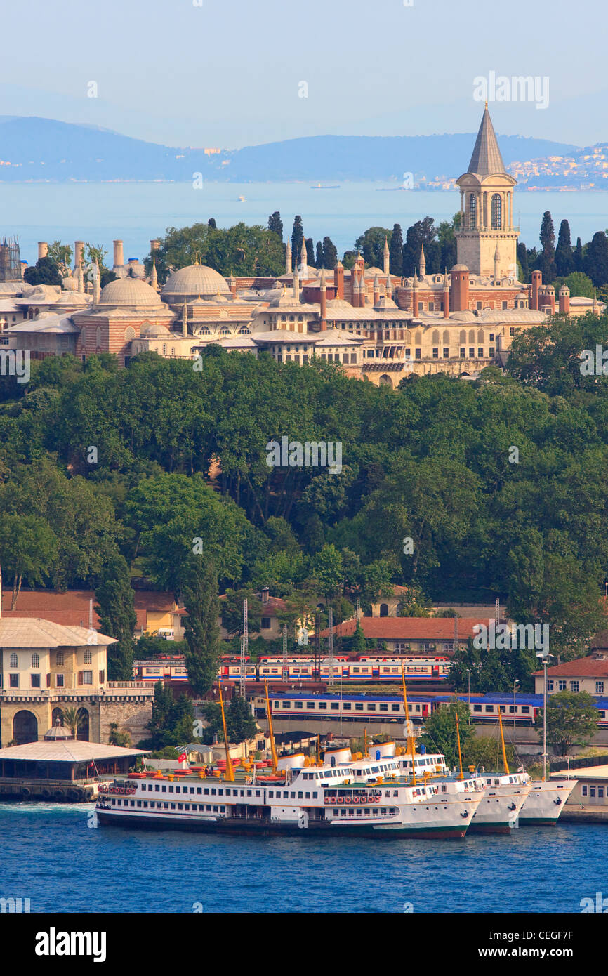 Il Palazzo di Topkapi e prima del Mar di Marmara, Istanbul, Turchia Foto Stock