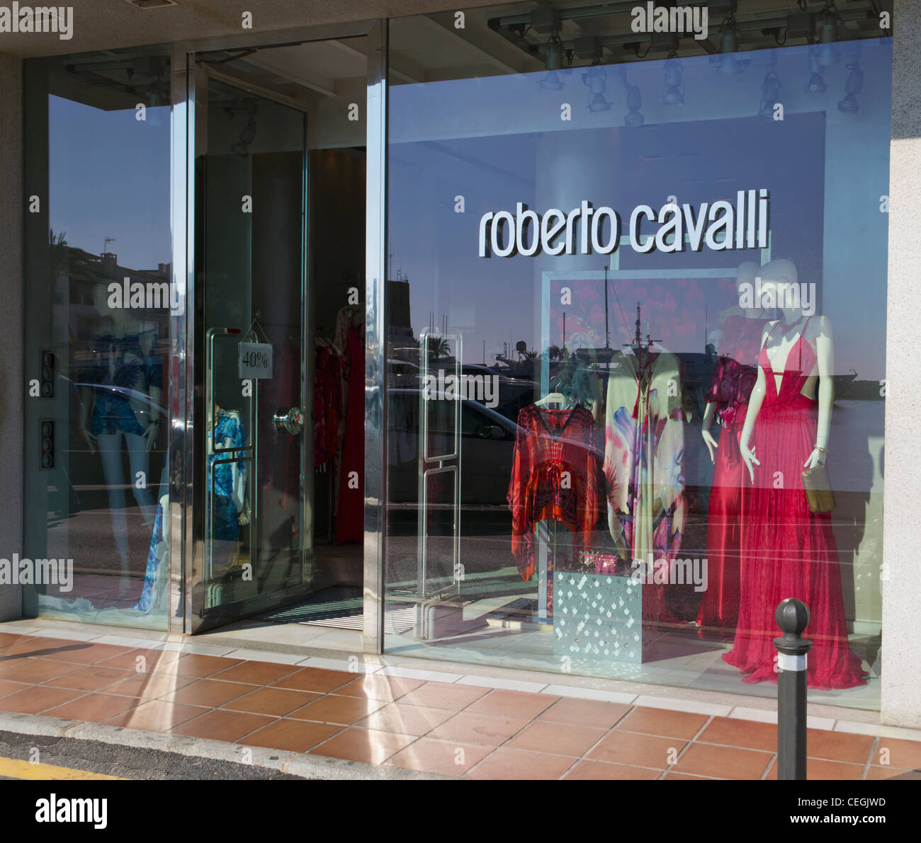 Roberto cavalli shop immagini e fotografie stock ad alta risoluzione - Alamy