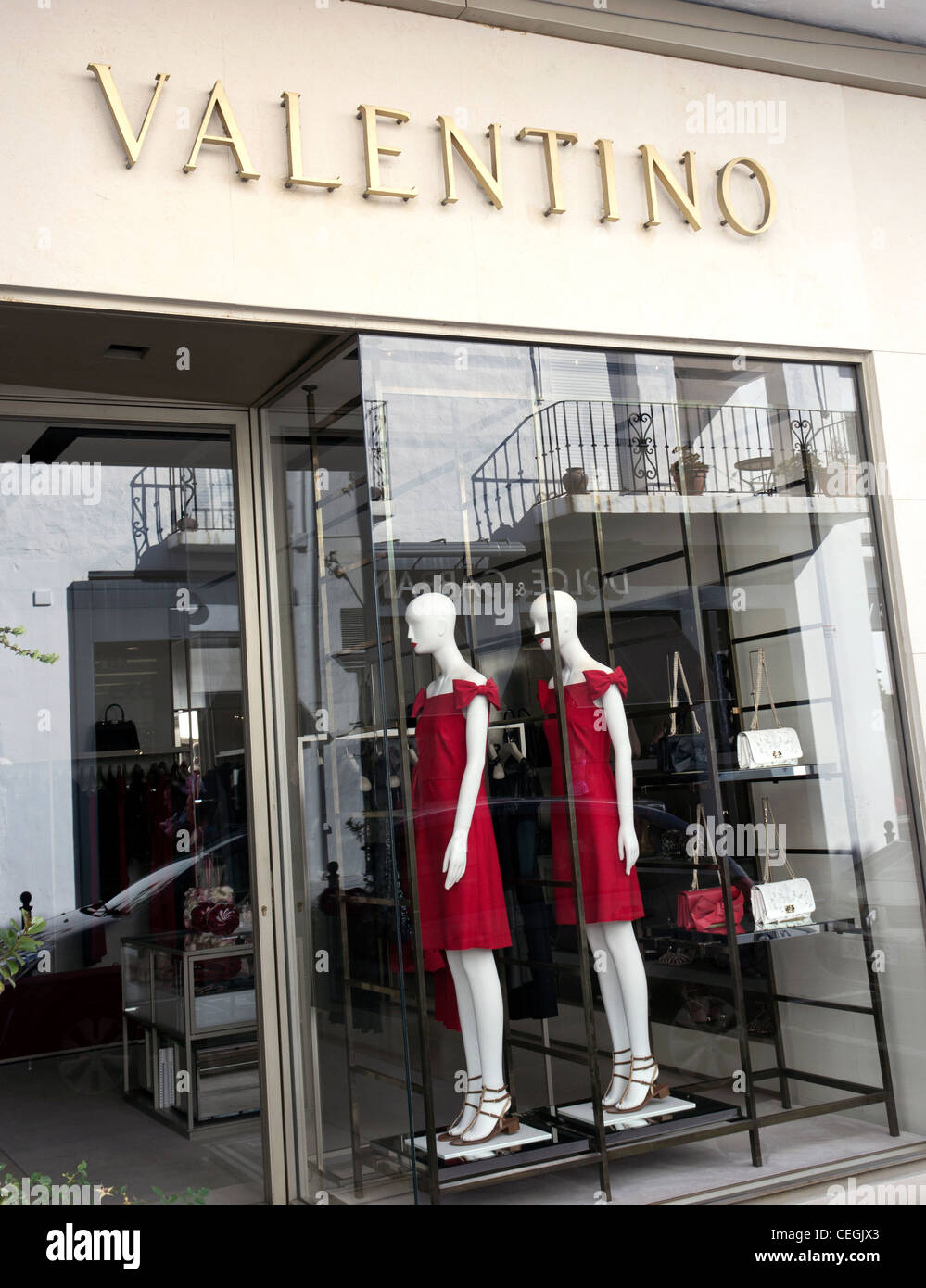 Vetrina di Valentino in El Puerto José Banús Marbella, Costa del Sol, Andalusia. Foto Stock