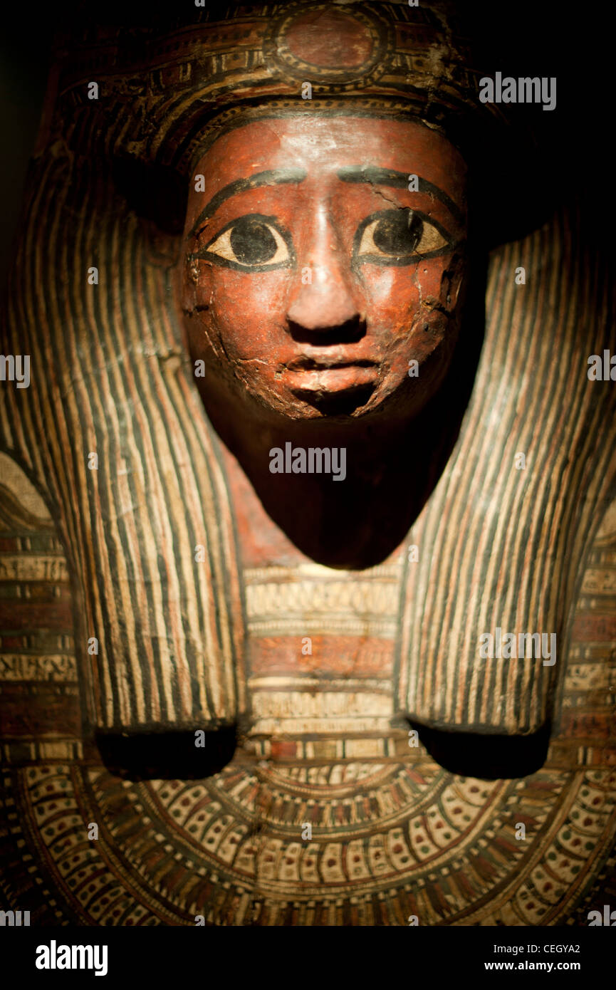 Dipinto egiziano mummia bare, cartonnage. Maschere funerarie. Mummys Foto Stock