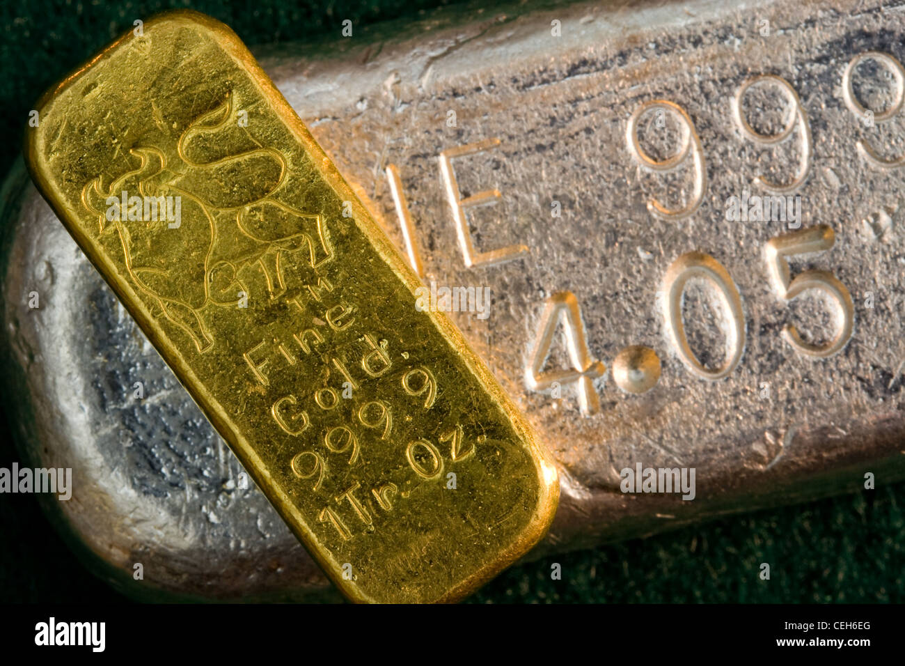 Gold e Silver bullion bars (lingotti) Foto Stock