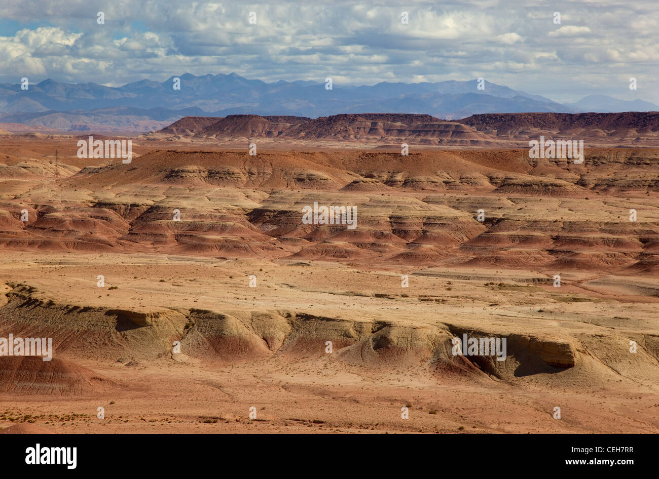 Regione desertica nei pressi di Ait Benhaddou e Marocco Foto Stock