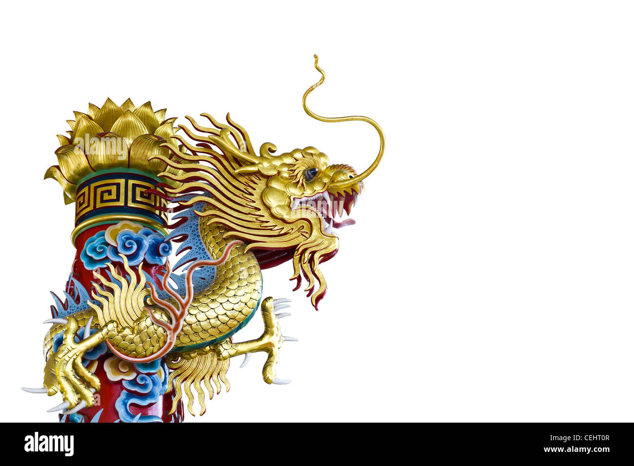 Golden Dragon statua nel tempio cinese nella provincia di Chonburi Thailandia Foto Stock