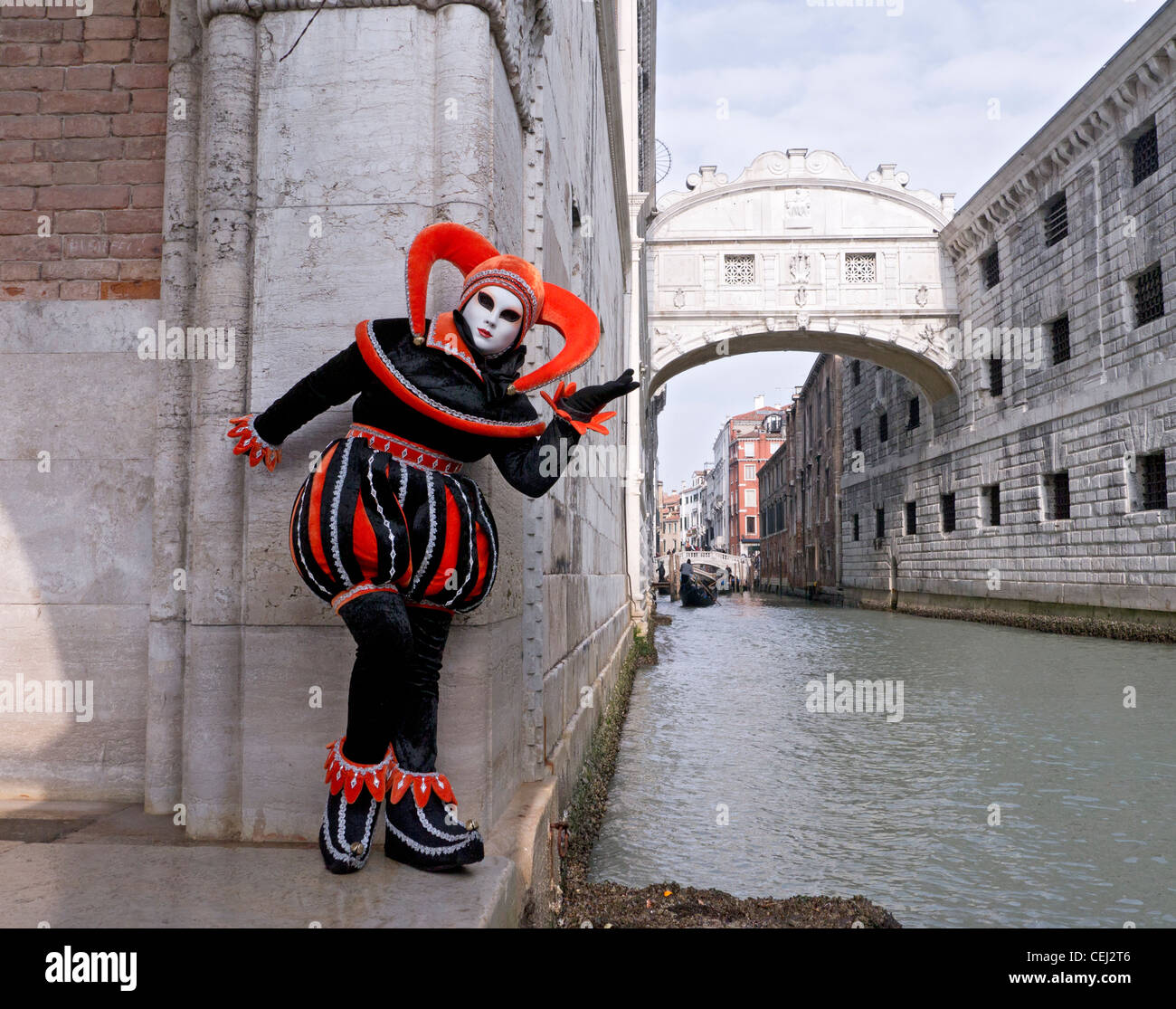 Donna mascherata di carnevale o per il Carnevale a Venezia Italia Foto Stock