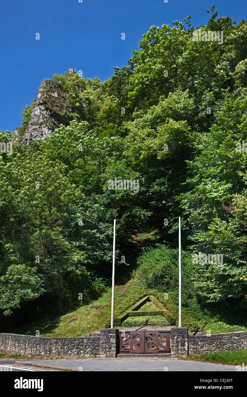 Memoriale per i belgi di re Alberto I chi è morto in un incidente di alpinismo arrampicata mentre solo a Marche-les-Dames, Namur, Belgio Foto Stock