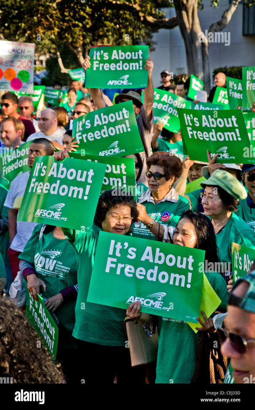 Federazione americana di stato, County e Lavoratori municipali (AFSCME) manodopera europea rally in Santa Ana CA Foto Stock