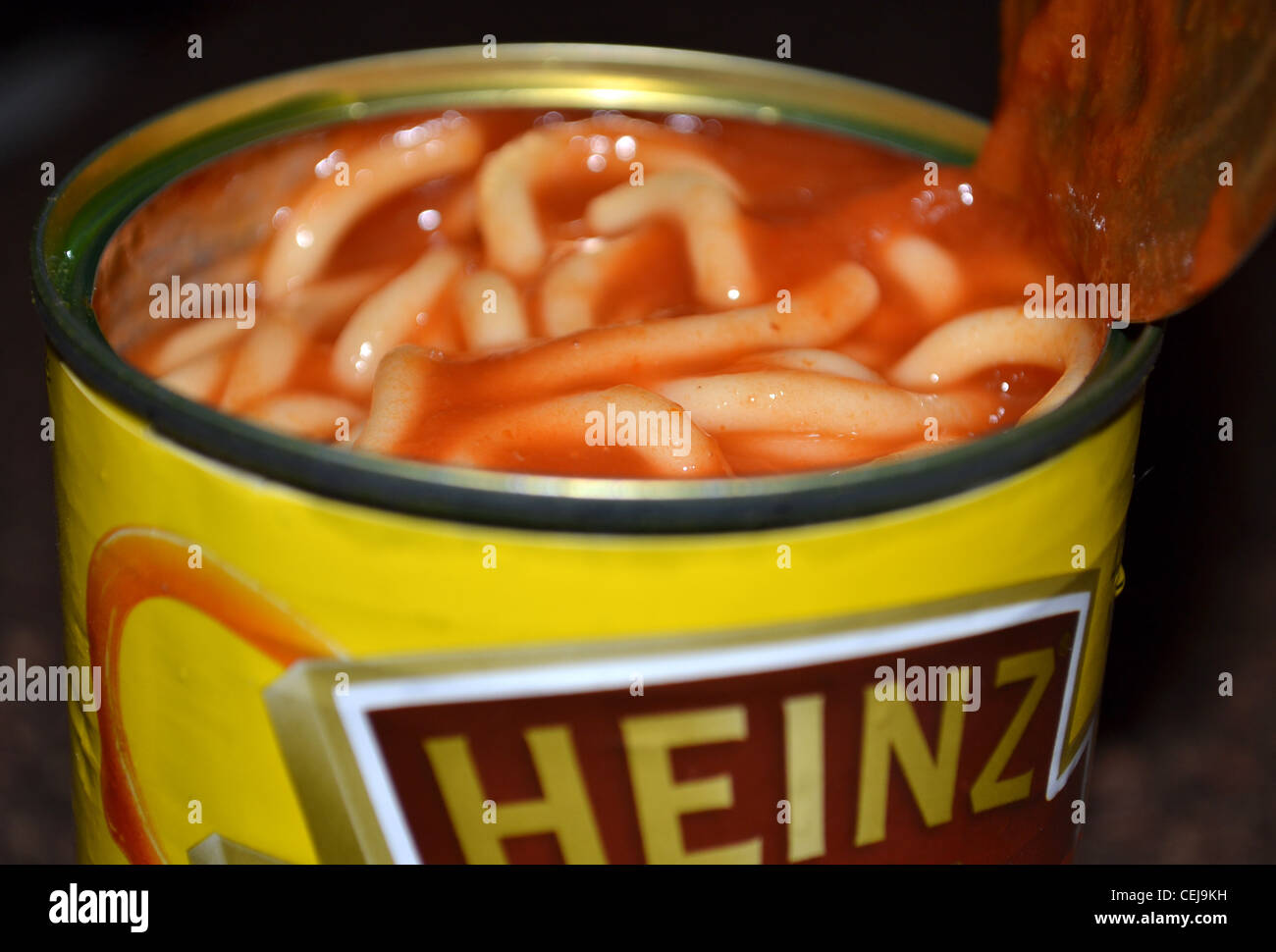 Spaghetti in scatola immagini e fotografie stock ad alta risoluzione - Alamy