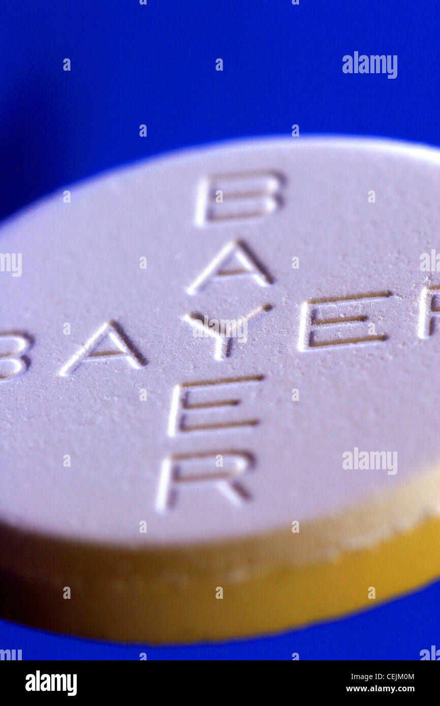 Una chiusura del round bianco tablet prodotto dalla Bayer Foto Stock