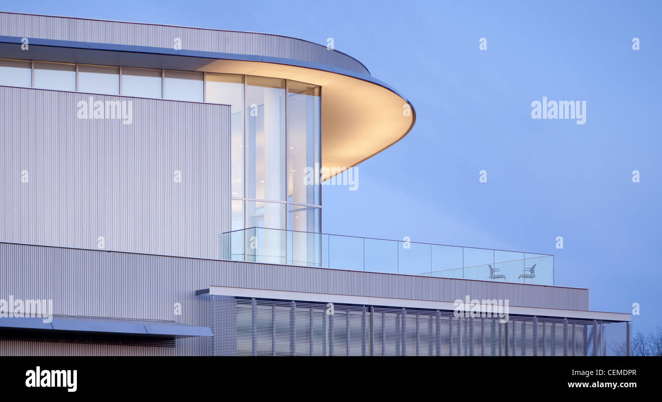 Il Laboratorio di media estensione (Edificio E14) al MIT, progettato da Fumihiko Maki e Leers Weinzapfel e completato nel 2009. Foto Stock