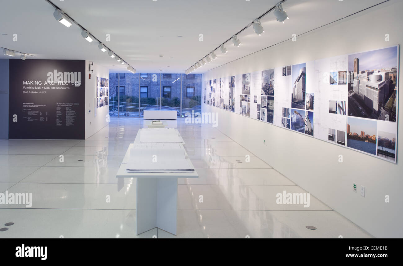 Il Laboratorio di media estensione (Edificio E14) al MIT, progettato da Fumihiko Maki e Leers Weinzapfel e completato nel 2009. Foto Stock