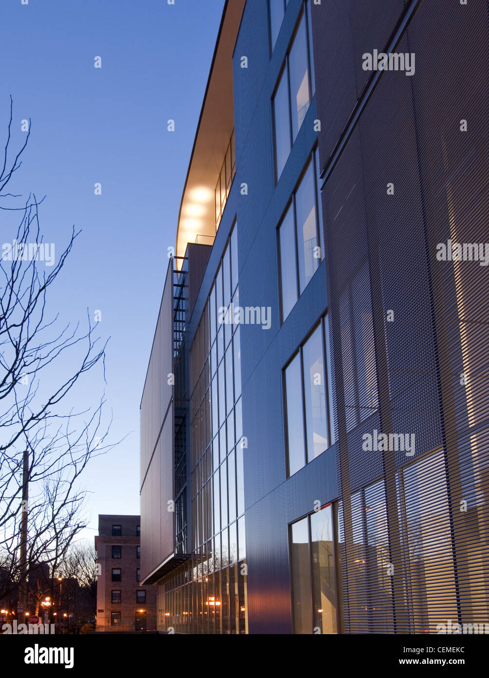 Il Laboratorio di media estensione (Edificio E14) al MIT, progettato da Fumihiko Maki e Leers Weinzapfel e completato nel 2009. Foto Stock