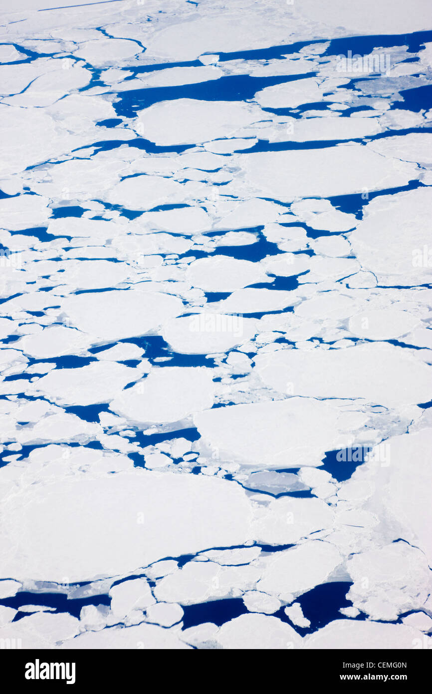 Modello di ghiaccio sull'oceano in Saint Lawrence Bay, Iles de la Madeleine, Canada Foto Stock