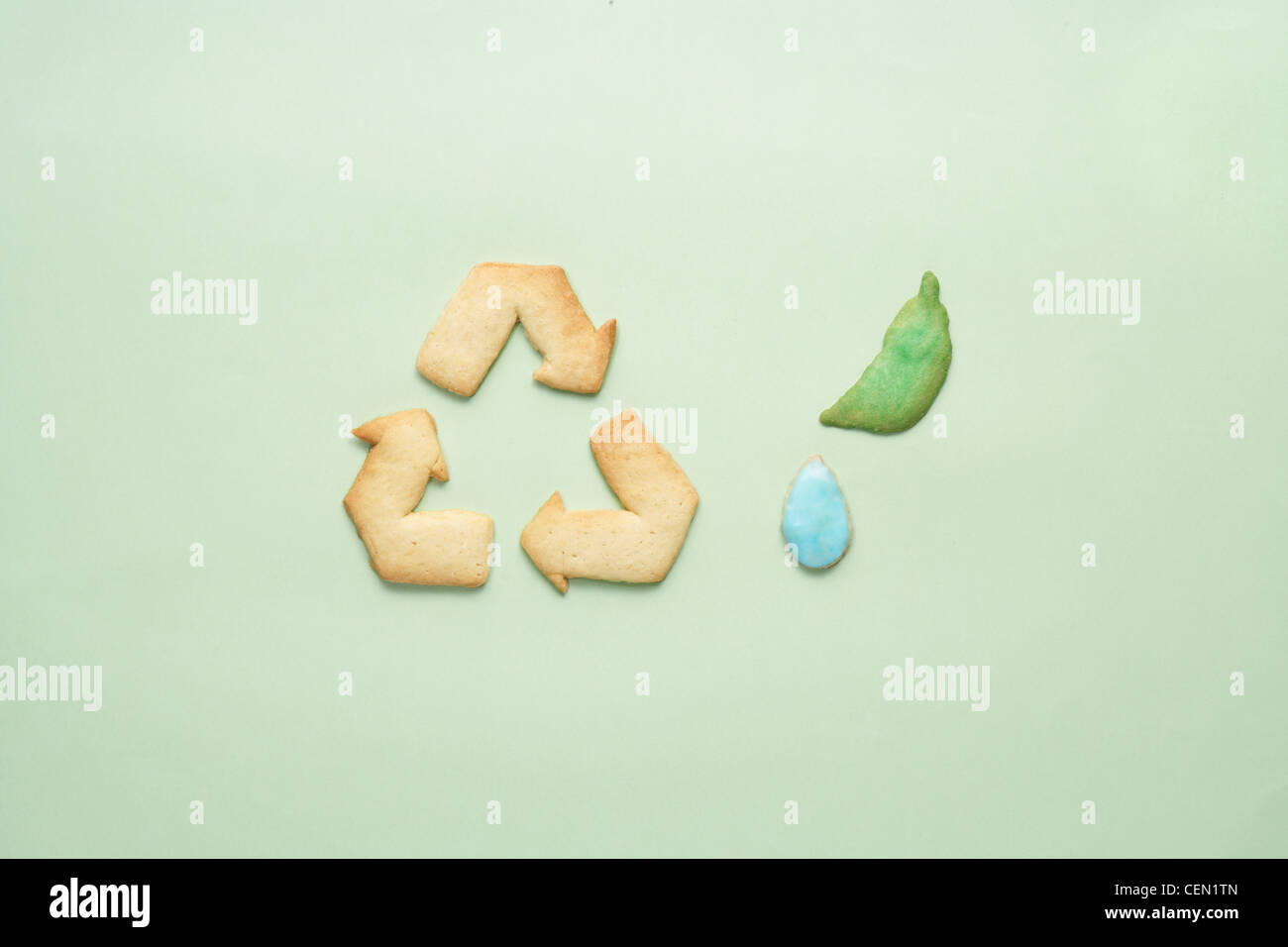 I cookie di simbolo di riciclaggio, a foglia e a goccia di rugiada Foto Stock