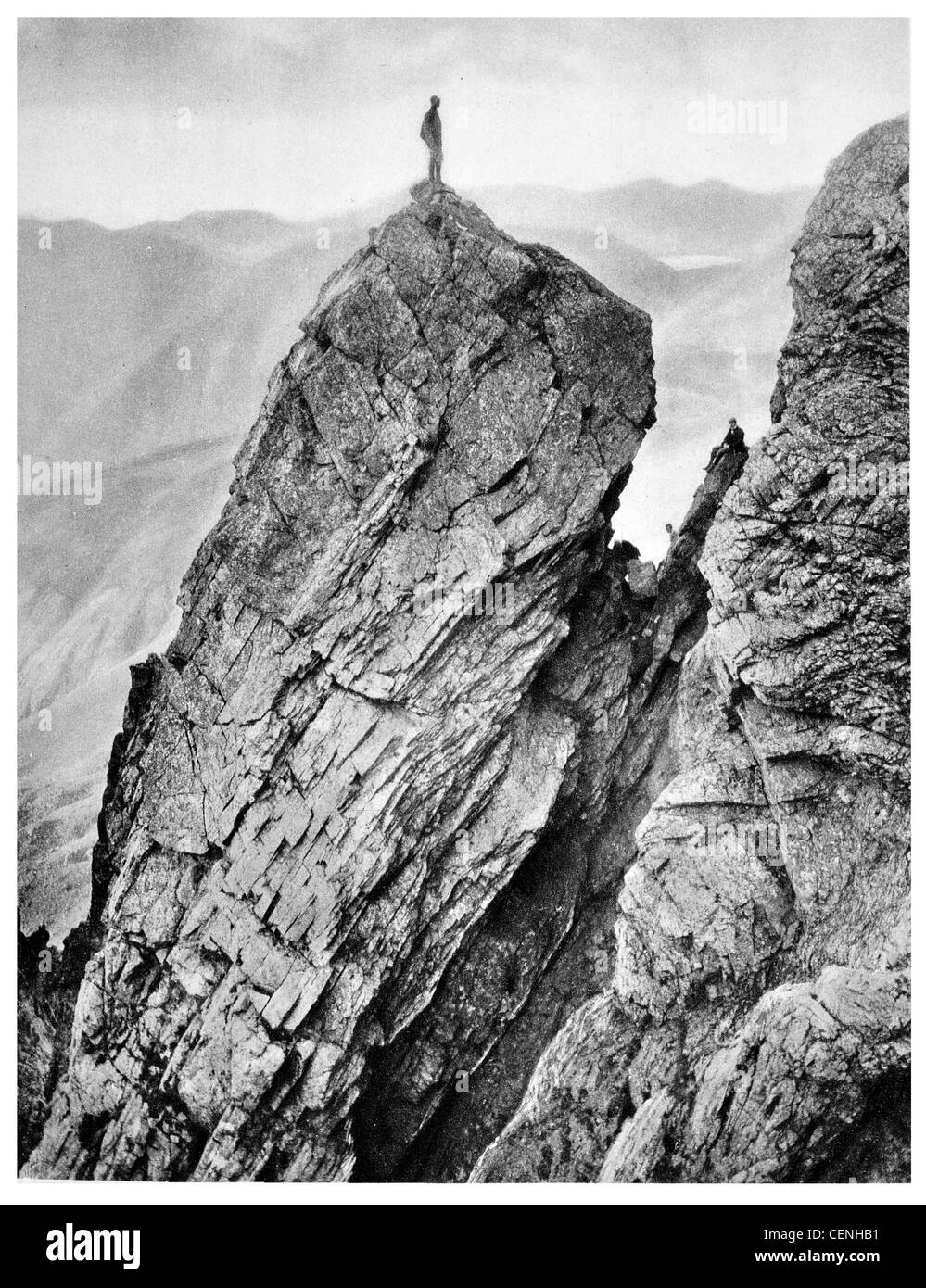 Lodore Falls Sca cadde Scaw cadde Mountain Lake District inglese Cumbria Inghilterra UK Grag Pike Pinnacle scrambling arrampicata bouldering Foto Stock