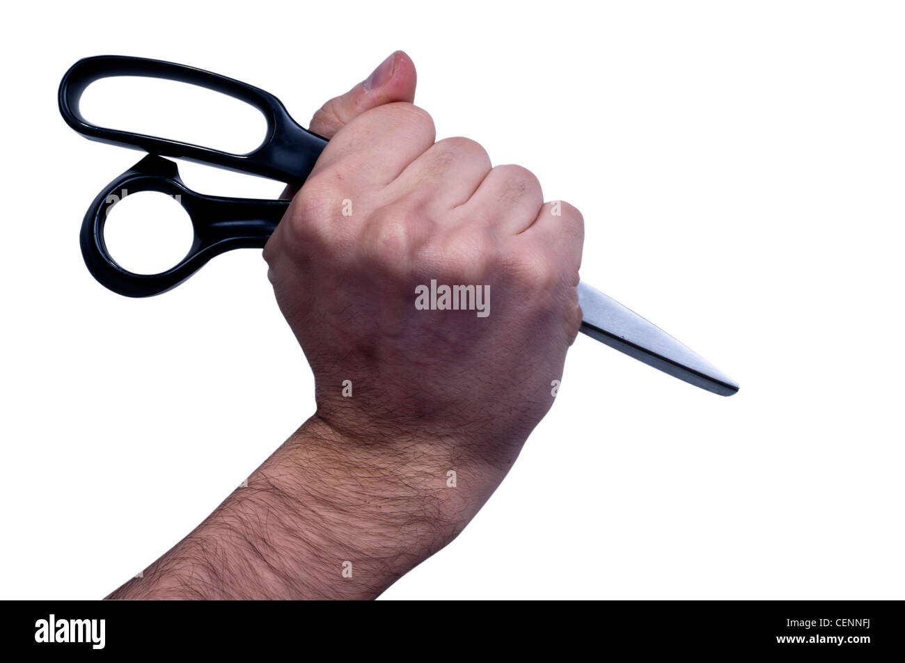 Una mano umana che tiene le forbici nere isolate su sfondo bianco. Perfetto per concetti legati alla creatività, al design o agli strumenti di artigianato. Foto Stock