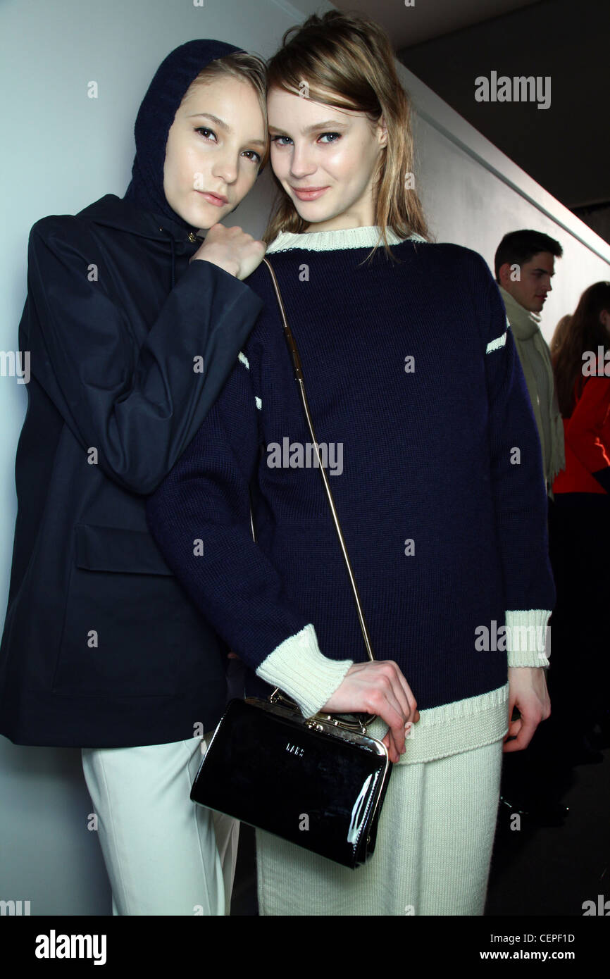 Il backstage di Daks London pronto a indossare Autunno Inverno 2011 2012 Foto Stock