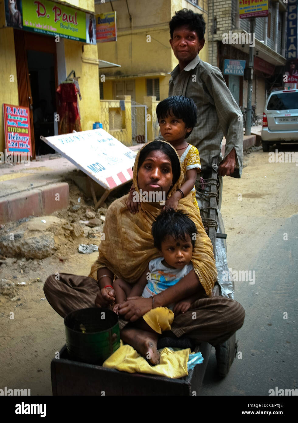 New Delhi, famiglia di intoccabili in New Delhi Foto Stock