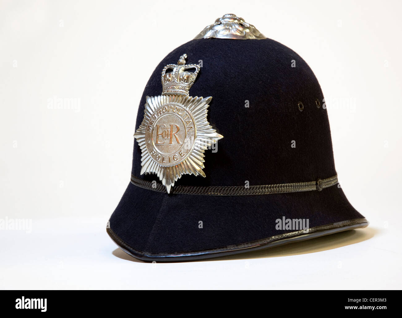 Montato su elmetto di polizia della Polizia Metropolitana di Londra REGNO UNITO Foto Stock