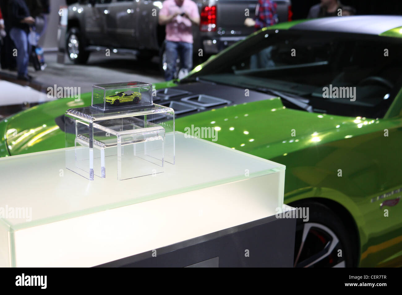 Dimensioni di vita ruota calda camaro auto modello green Foto Stock