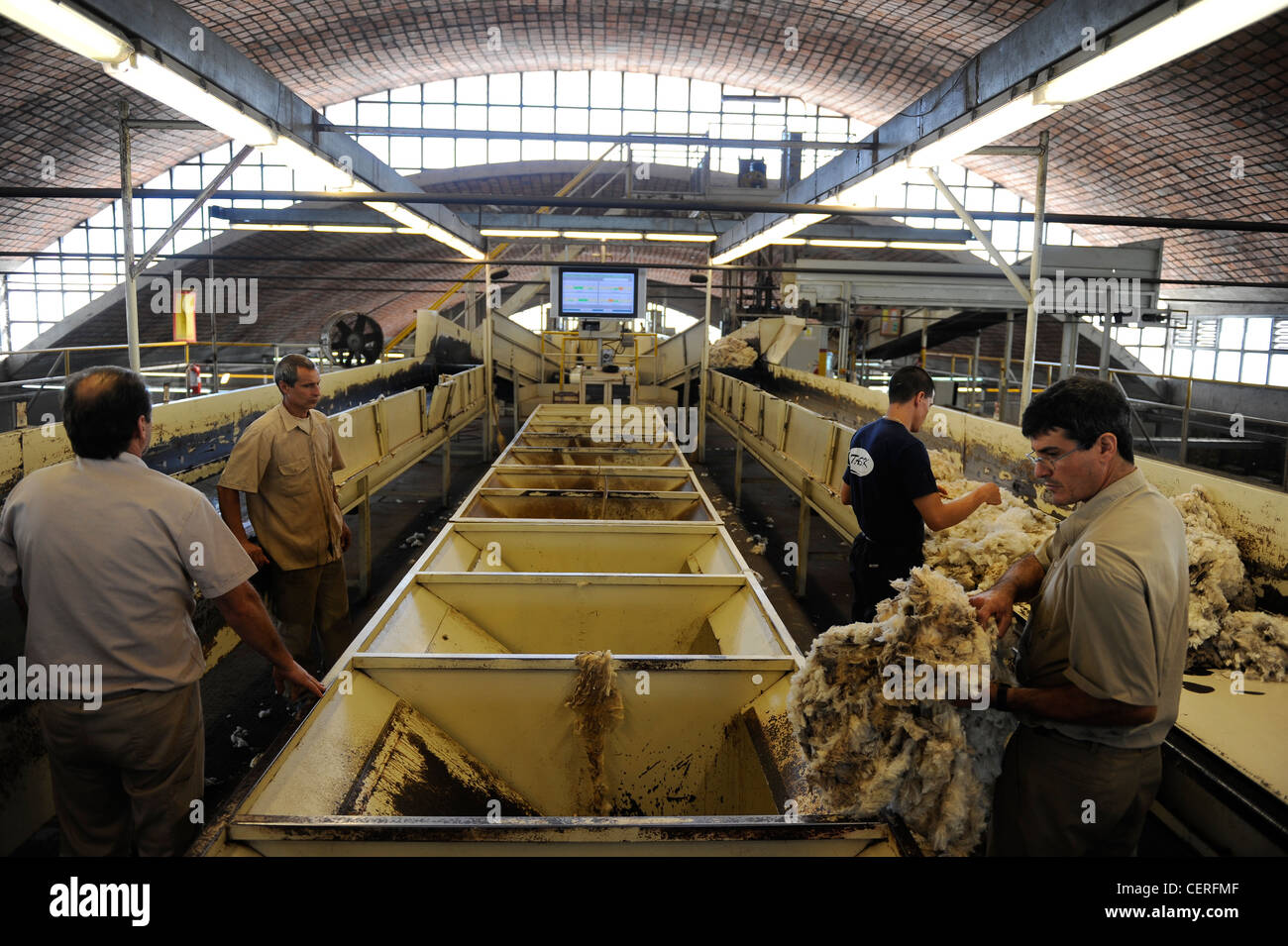 URUGUAY città Trinidad, società Lanas Trinidad S.A. di trasformazione e la filatura della lana di pecora Merino Foto Stock