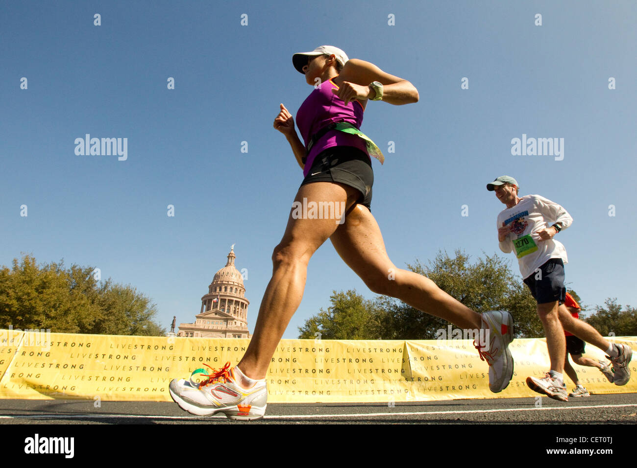 Più di 18.000 corridori pestate le strade del centro città di Austin Domenica, 19 febbraio per la XXII edizione della Maratona di Austin 2012 Foto Stock