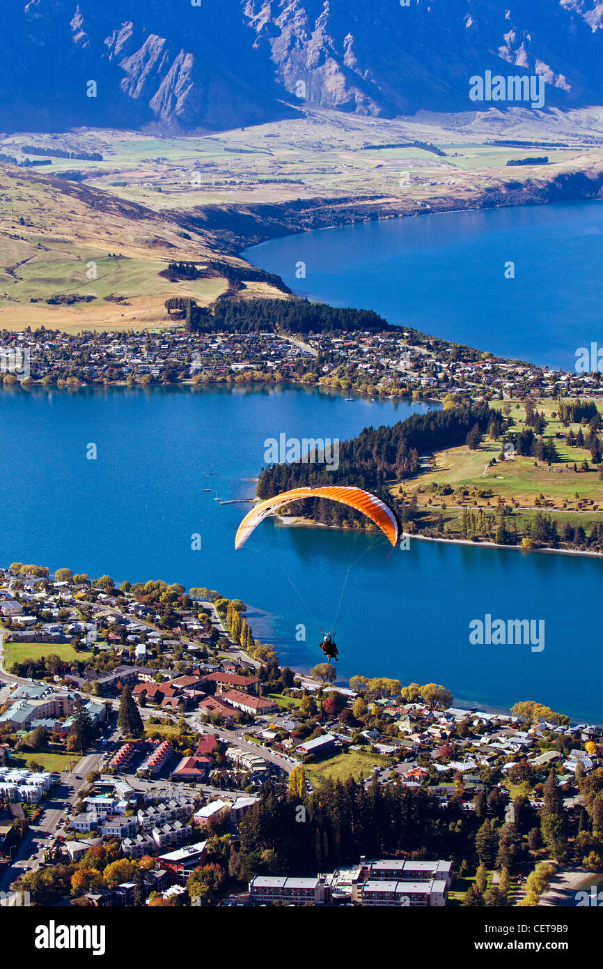 Parapendio in tandem para glider Queenstown Nuova Zelanda Foto Stock