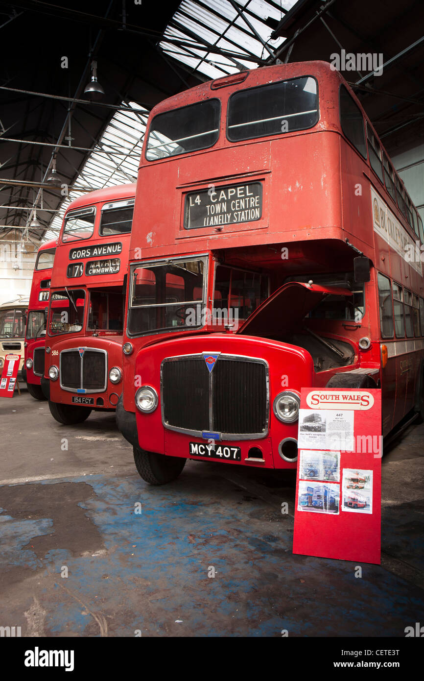 Nel Regno Unito, in Galles, Swansea, dock, Bus Museum, AEG Regent double decker bus su display Foto Stock