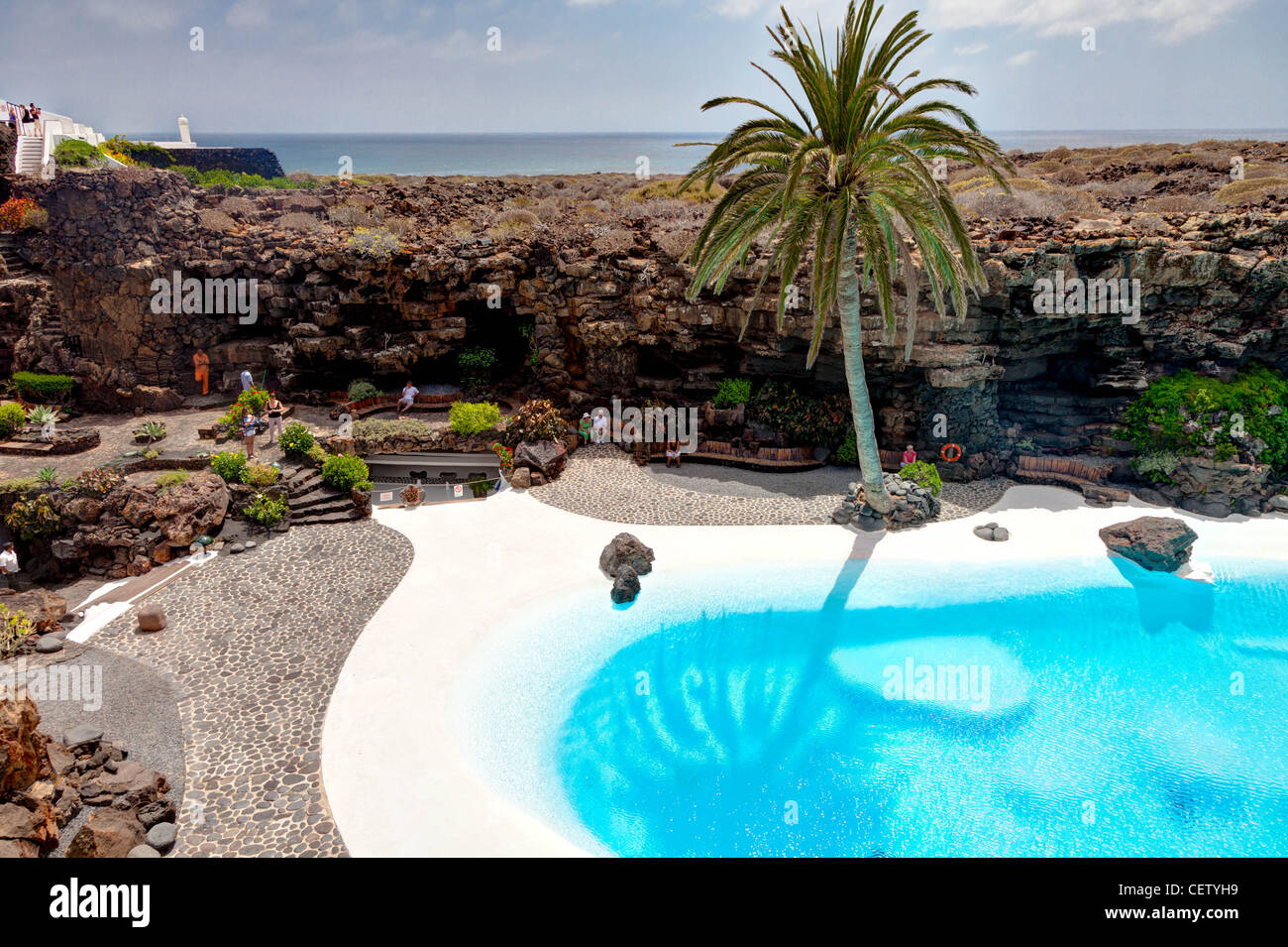 La piscina a Jameos del Agua Lanzarote Spagna Foto Stock