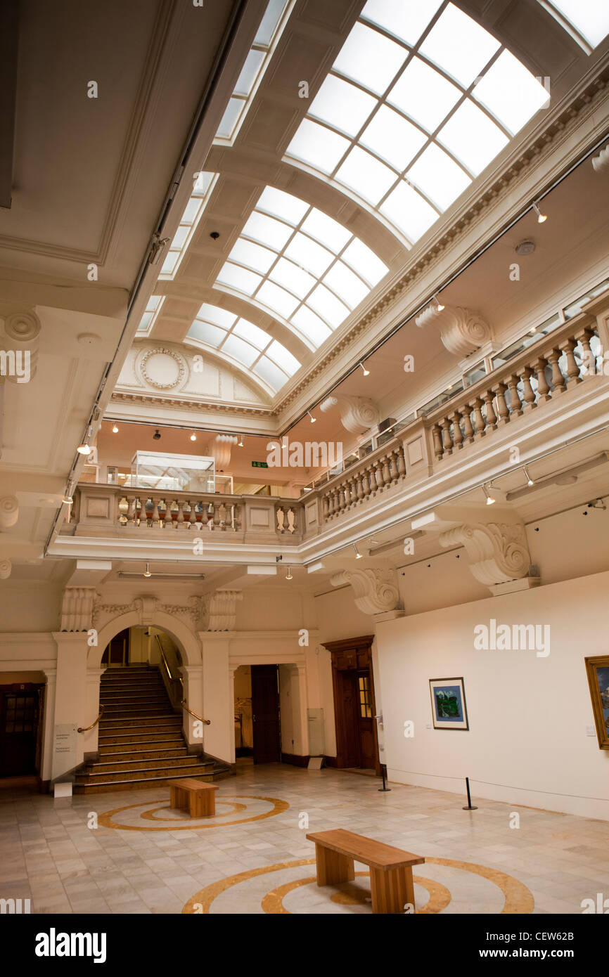 Regno Unito Galles, Swansea, Alexander Road, Glynn Vivian Art Gallery Interior Foto Stock