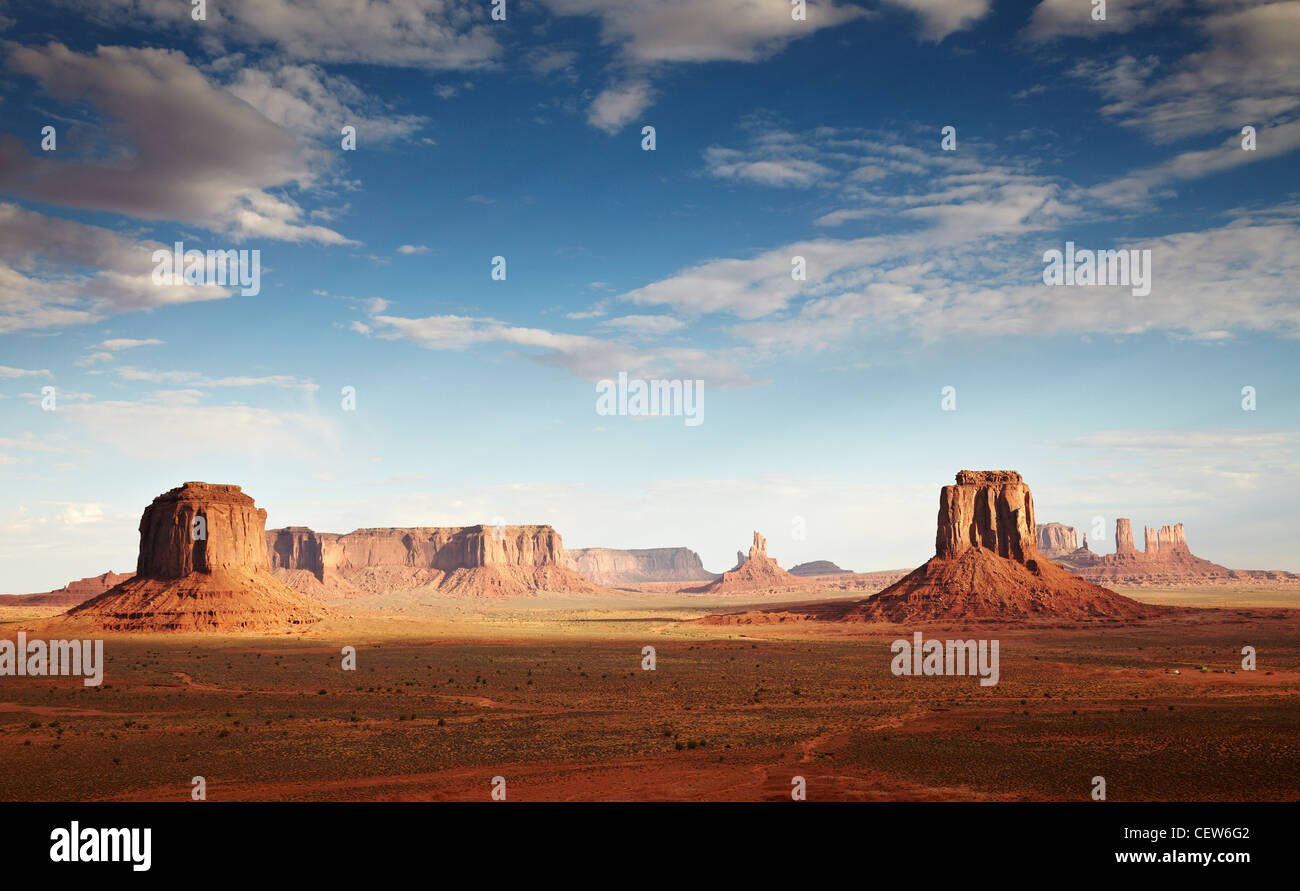 La mattina presto alla Monument Valley, Arizona, Stati Uniti d'America Foto Stock