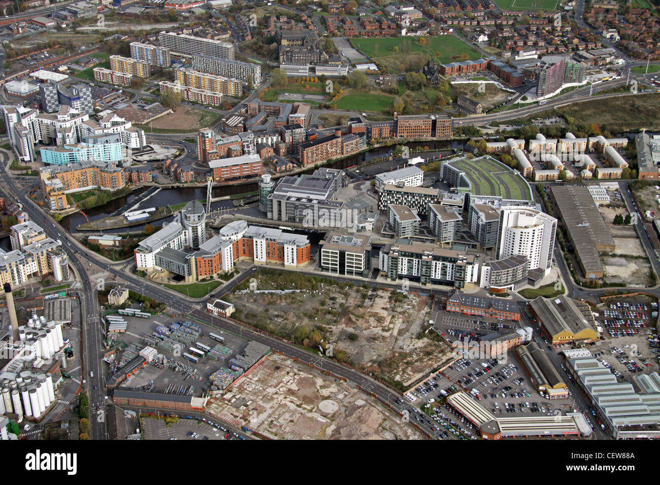 Immagine aerea dell'area del molo di Leeds (precedentemente conosciuta come Clarence Dock), Leeds, West Yorkshire Foto Stock